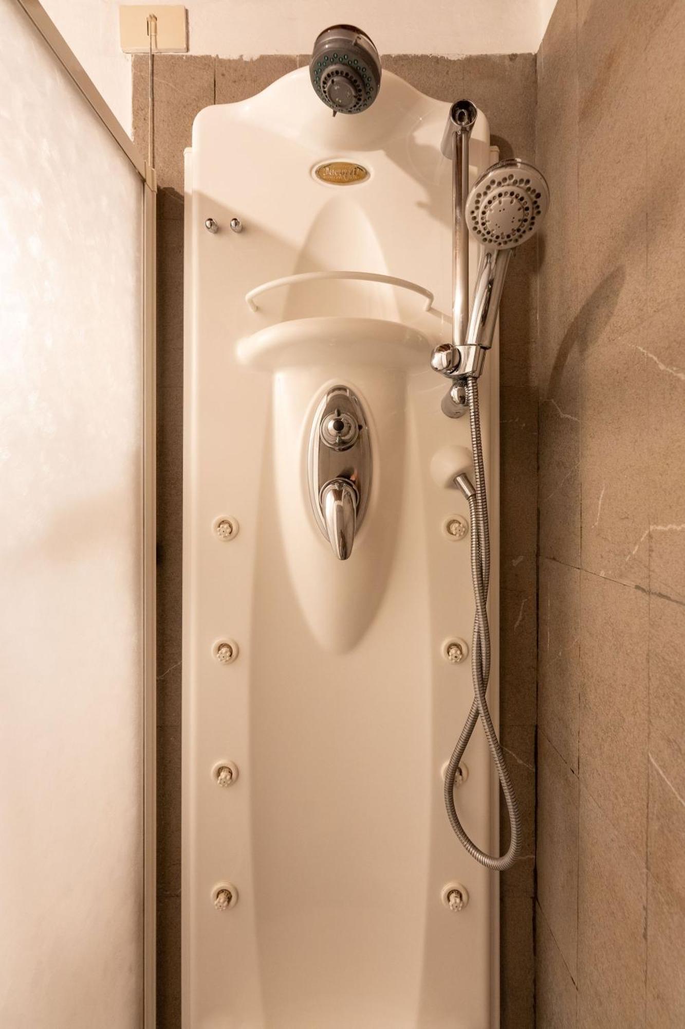 F1 - Santa Croce One Bedroom Apartment For Couples フィレンツェ エクステリア 写真
