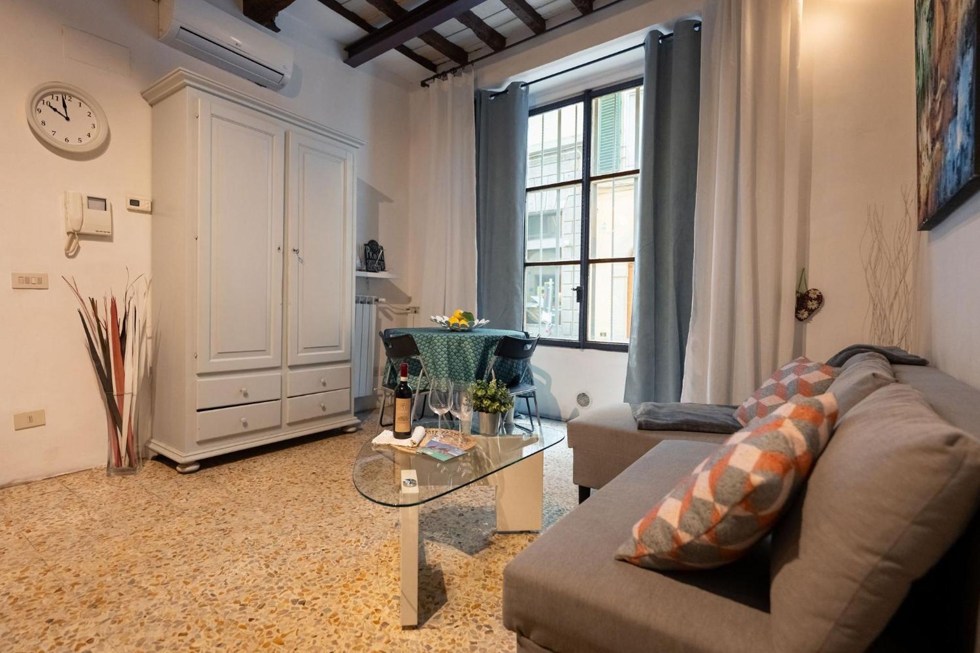 F1 - Santa Croce One Bedroom Apartment For Couples フィレンツェ エクステリア 写真