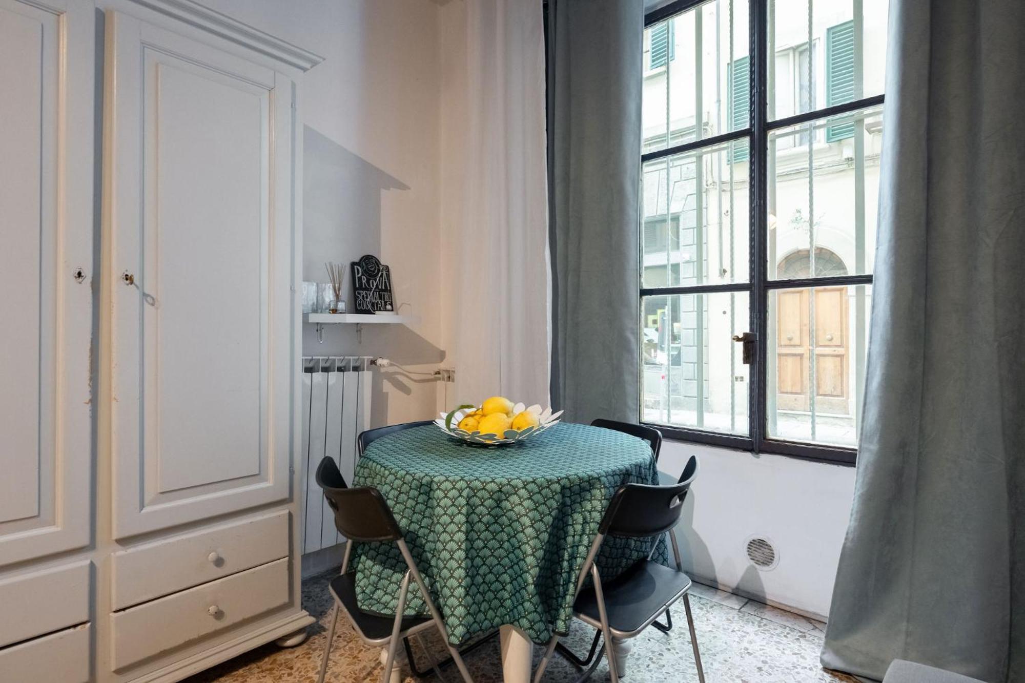 F1 - Santa Croce One Bedroom Apartment For Couples フィレンツェ エクステリア 写真